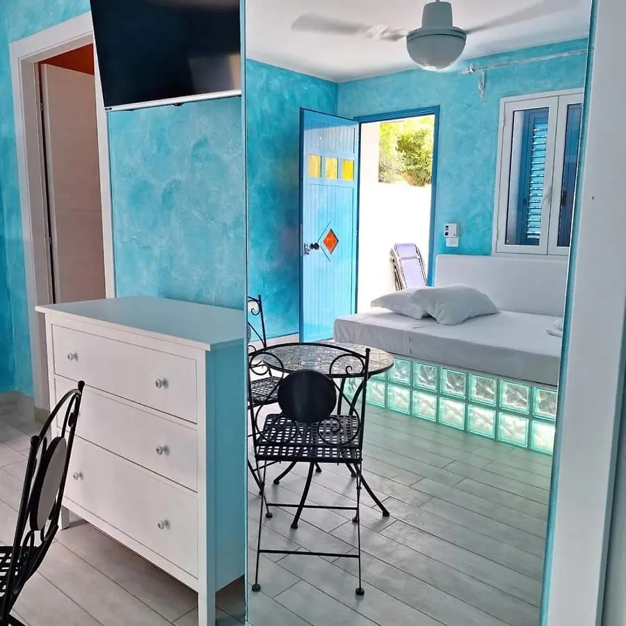 Suite House L'Isola Che Non C'E Fontane Bianche Bed & Breakfast