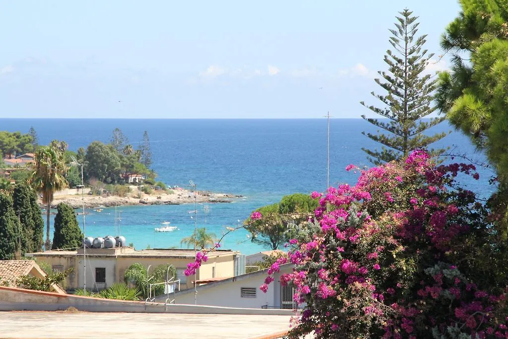 Bed & Breakfast Suite House L'Isola Che Non C'E Fontane Bianche