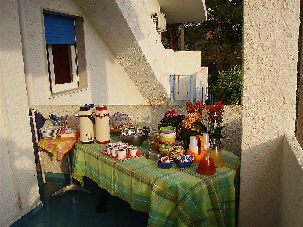 Suite House L'Isola Che Non C'E Fontane Bianche Bed & Breakfast