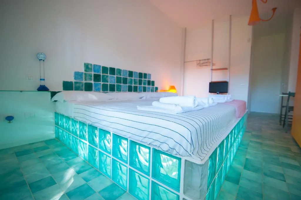 ** Bed & Breakfast Suite House L'Isola Che Non C'E Fontane Bianche Italy