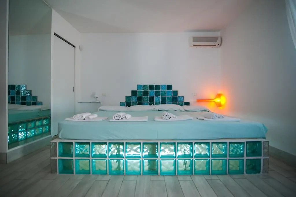 Suite House L'Isola Che Non C'E Fontane Bianche 2*,
